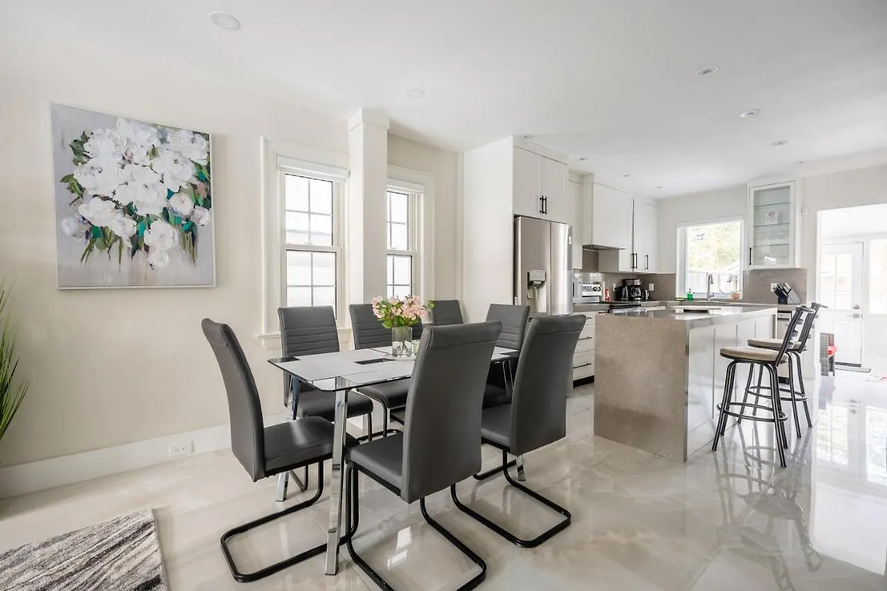 Globalstay Newly Renovated 4Br House In Midtown Toronto contacts